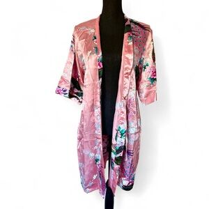 Elegant Pink Floral Kimono Robe